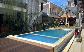 Dukuh Segara Guest House